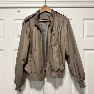 Members Only like new vintage jacket in excellent condition.